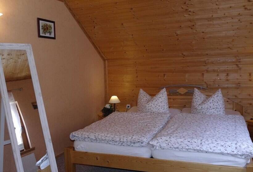 Graceful Holiday Home In Dankerode With Garden