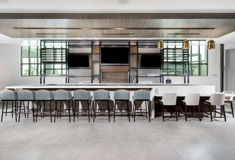 호텔 Hilton Garden Inn Harlingen Convention Center