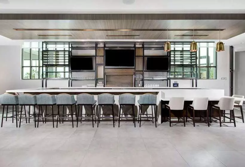 Hotelli Hilton Garden Inn Harlingen Convention Center