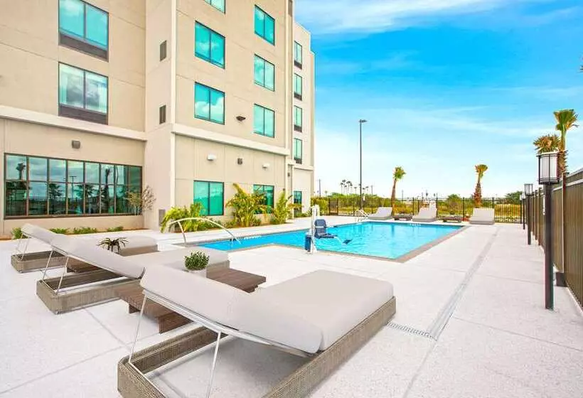 Hotelli Hilton Garden Inn Harlingen Convention Center