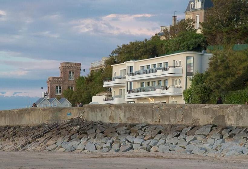 فندق Le Paquebot