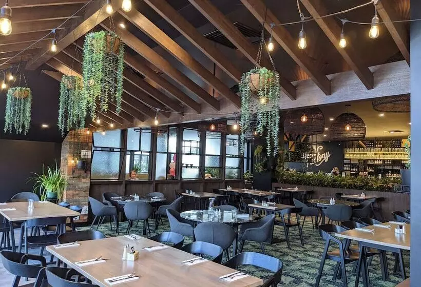 Hotel Mantra Traralgon