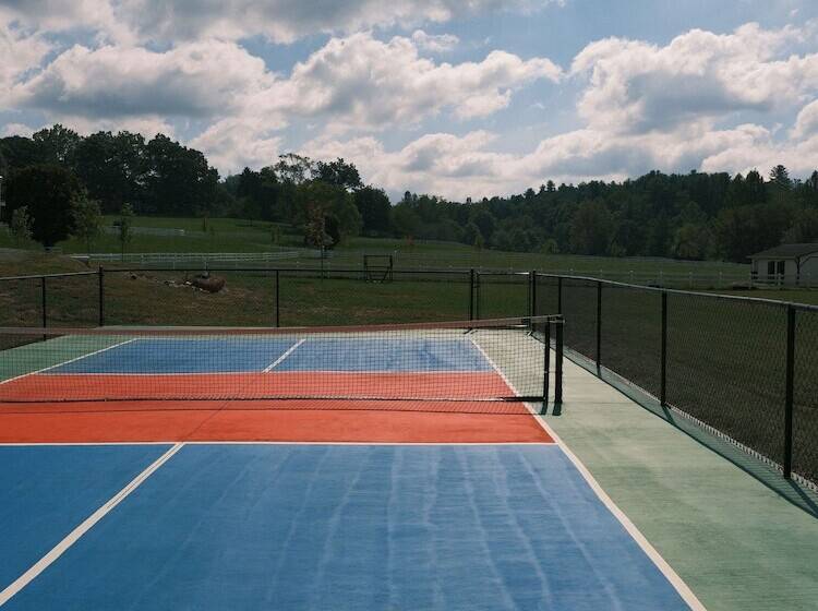 교외 호텔 The Horse Shoe Farm