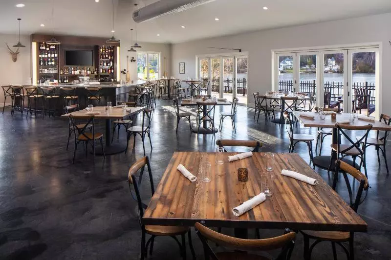 Hotelli Voco Saranac Lake Ny Waterfront, An Ihg