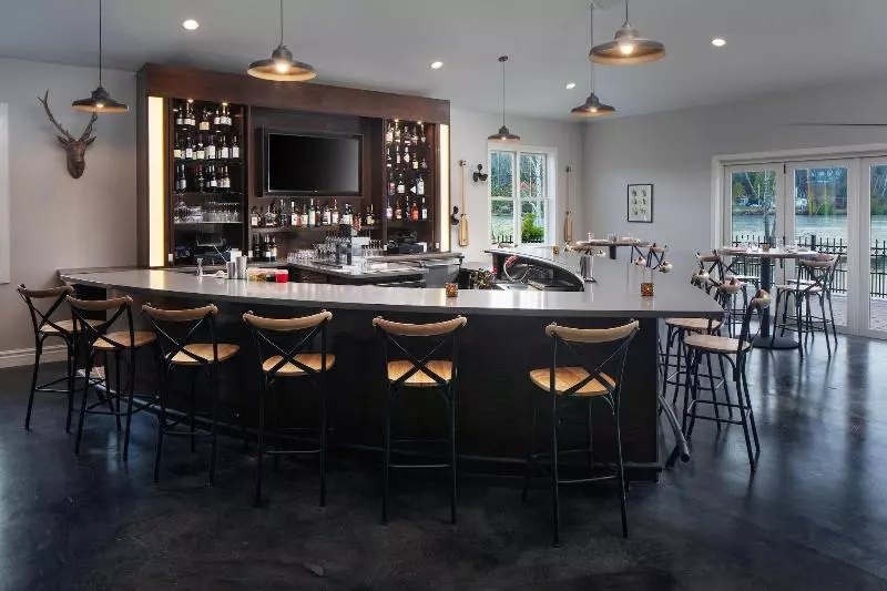 Hotelli Voco Saranac Lake Ny Waterfront, An Ihg