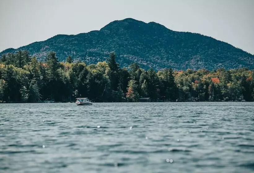 Hotelli Voco Saranac Lake Ny Waterfront, An Ihg