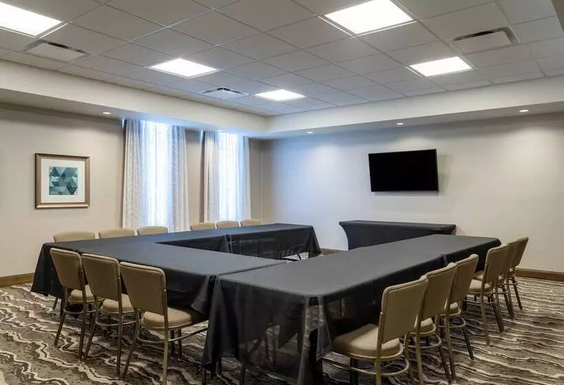 Hotelli Staybridge Suites   Sioux City Southeast, An Ihg