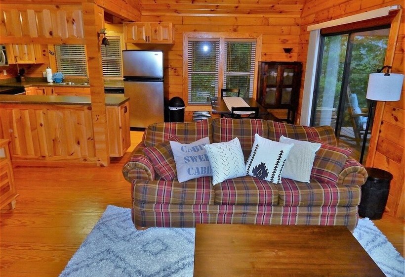 Kick Back Cabin