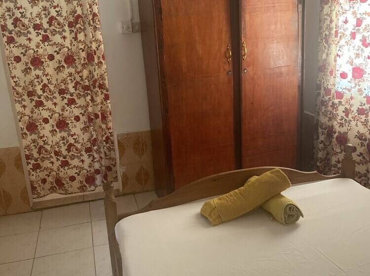 膳宿费 One World Village Guesthouse