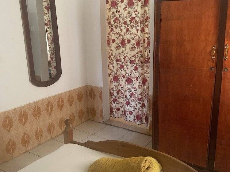 膳宿费 One World Village Guesthouse