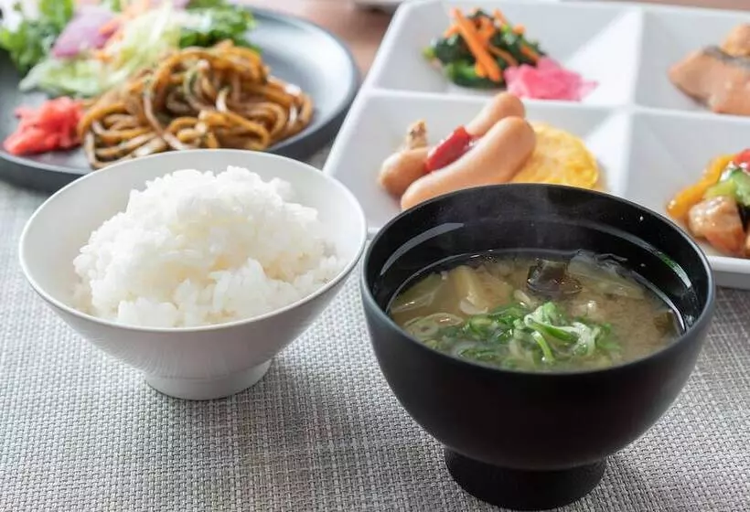 Super Hotel Jr Fujiekimae Kinenkan