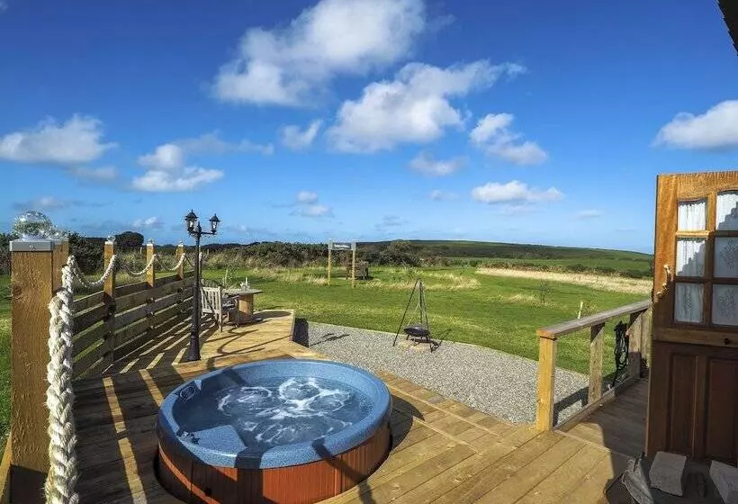 Trenewydd Farm Holiday Cottages