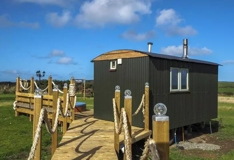 Trenewydd Farm Holiday Cottages