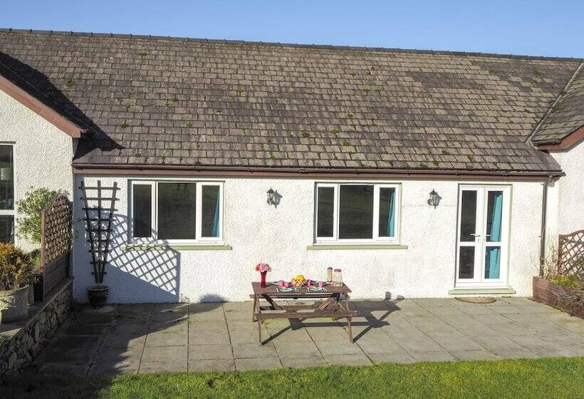Trenewydd Farm Holiday Cottages