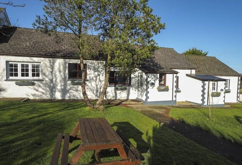 Trenewydd Farm Holiday Cottages