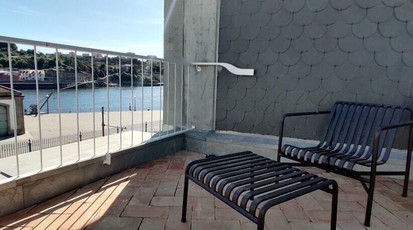 Oporto Serviced Apartments  Miragaia