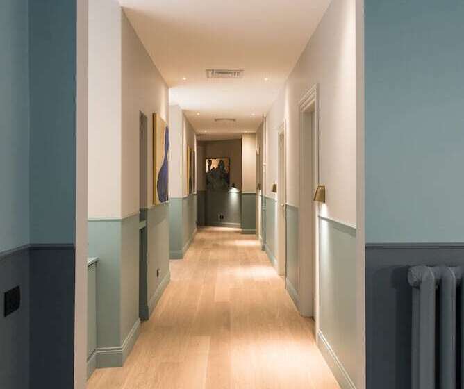 پانسیون Domus Alberico