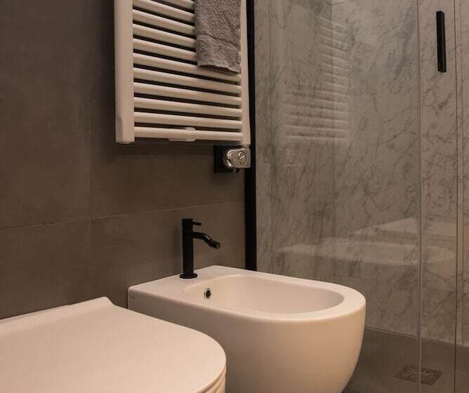 پانسیون Domus Alberico