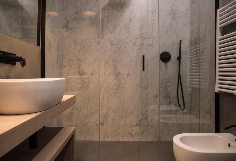 پانسیون Domus Alberico