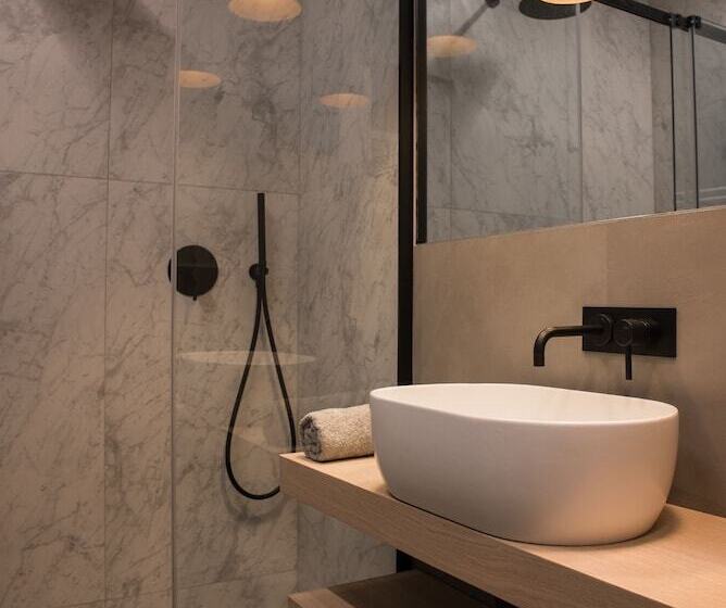 پانسیون Domus Alberico