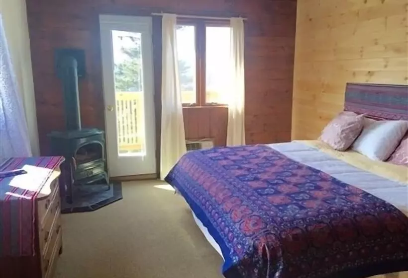 Hotelli Lotus Mountain Retreat