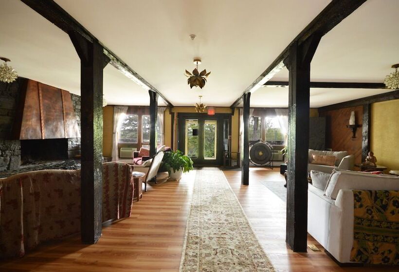 호텔 Lotus Mountain Retreat