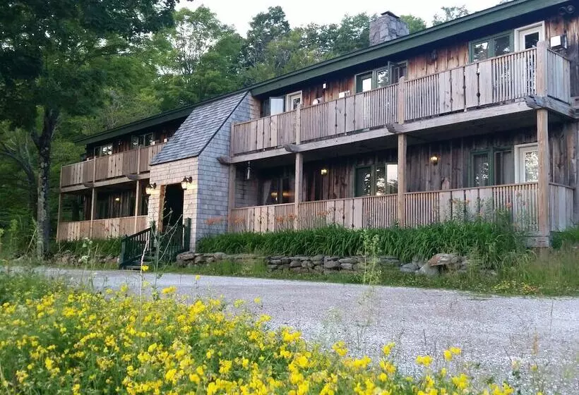 Hotelli Lotus Mountain Retreat