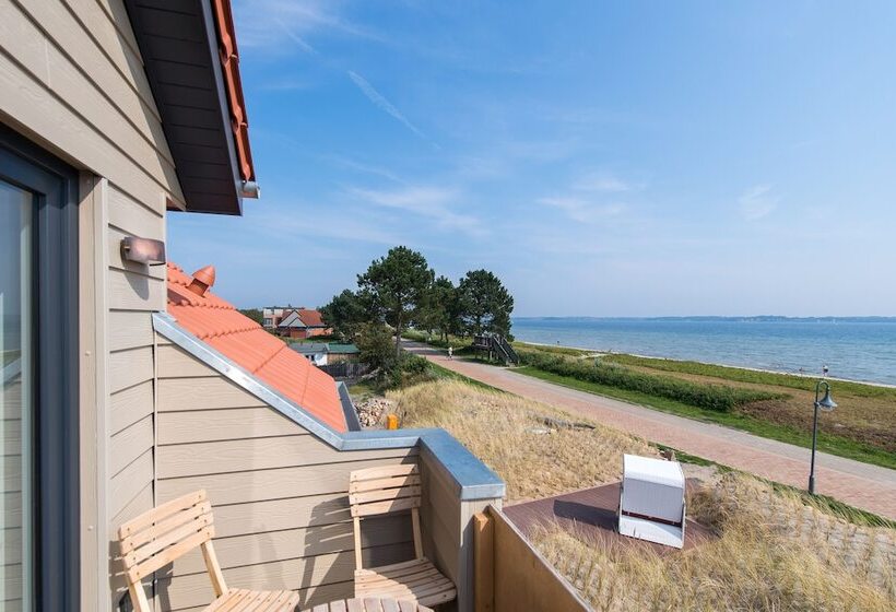 Отель Ostseestrandhausholnis