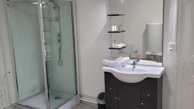 ユースホステル Auberge Gauloise