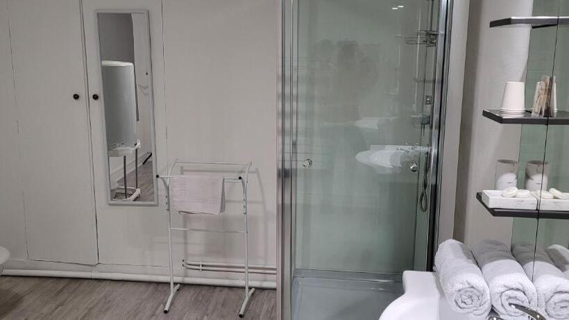 ユースホステル Auberge Gauloise