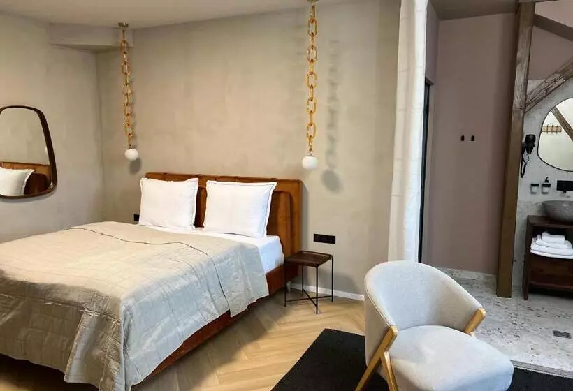 تختخواب و صبحانه Nest