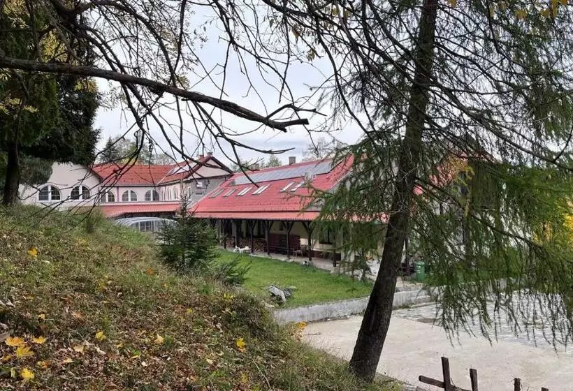 Aamiaismajoitus (B&B) Parrag Panzió Mátraszentimre