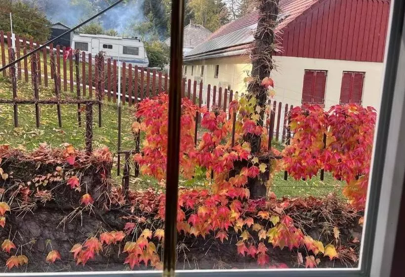 Aamiaismajoitus (B&B) Parrag Panzió Mátraszentimre