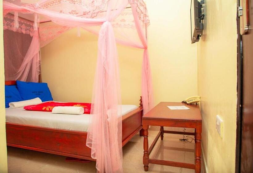 בית מלון כפרי Kilimanjaro White House