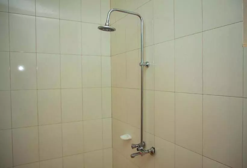 هتل Kilimanjaro White House