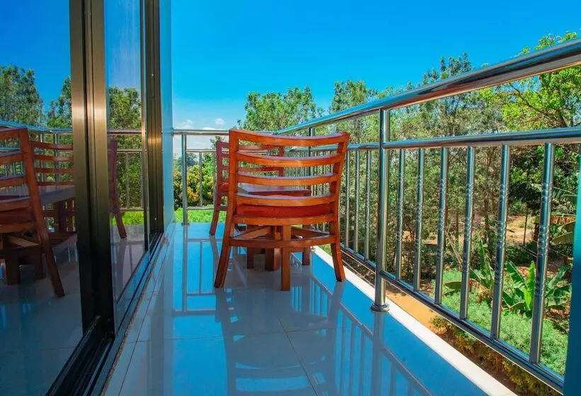 هتل Kilimanjaro White House