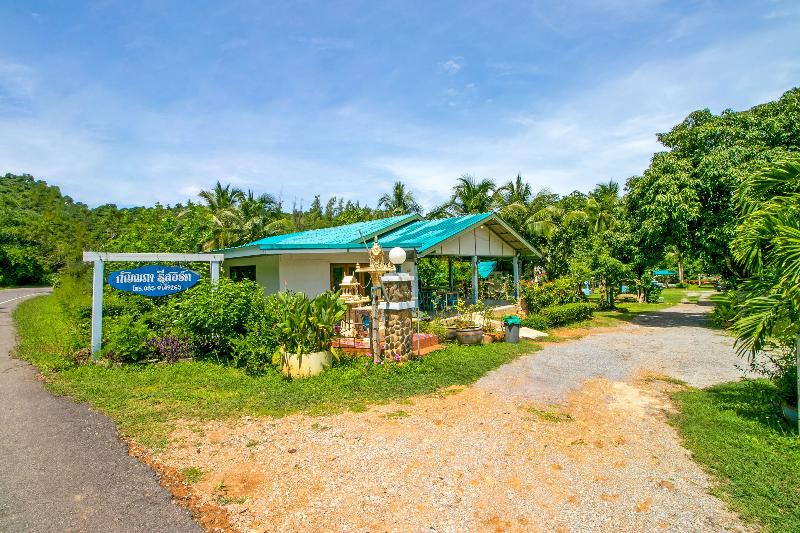 Hotelli Oyo 1080 Kanyapa Resort Kaeng Krachan