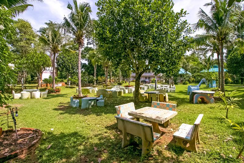 Hotelli Oyo 1080 Kanyapa Resort Kaeng Krachan