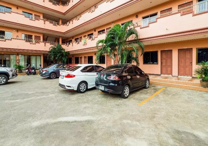 ホテル Oyo 1087 Udom Khomkham Apartment