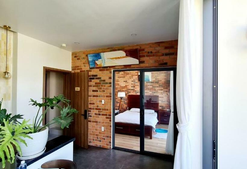 پانسیون Myfa House