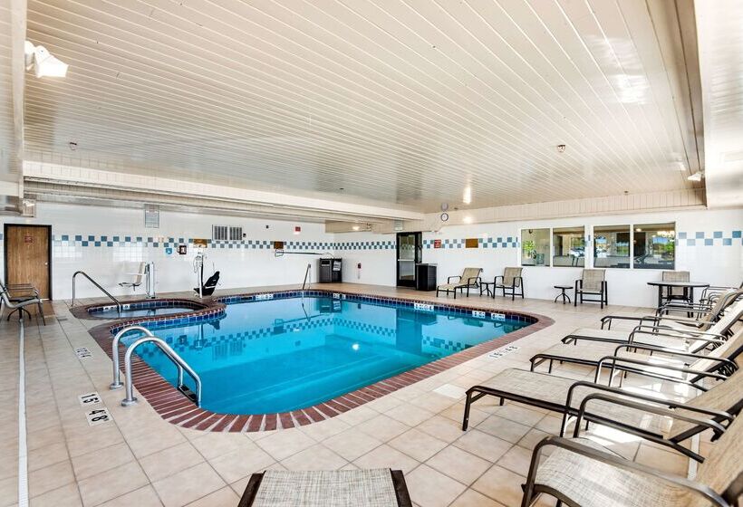 Отель Best Western Firestone Inn & Suites