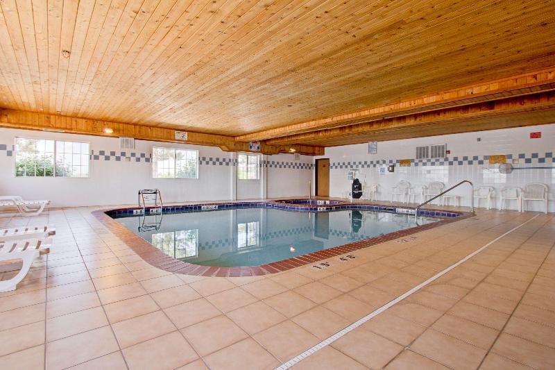 Отель Best Western Firestone Inn & Suites