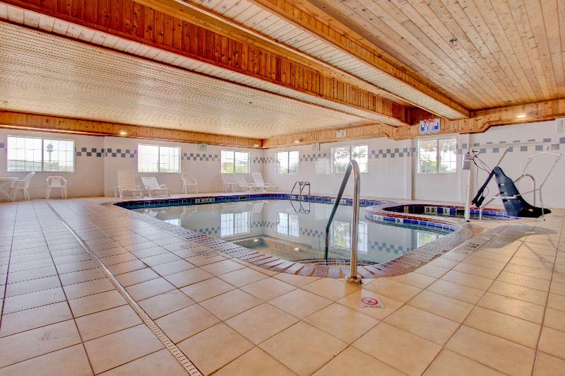 Отель Best Western Firestone Inn & Suites