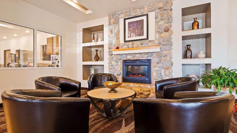 Отель Best Western Firestone Inn & Suites