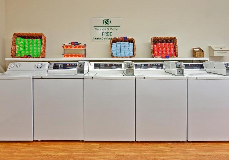 فندق Candlewood Suites Indianapolis Northeast, An Ihg