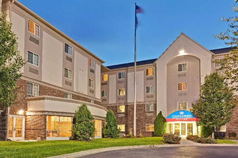 호텔 Candlewood Suites Indianapolis Northeast, An Ihg