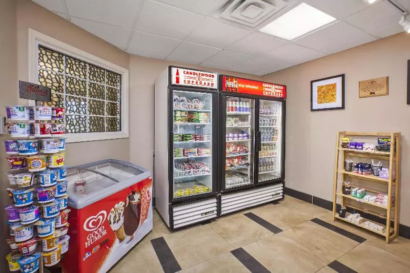 호텔 Candlewood Suites Indianapolis Northeast, An Ihg