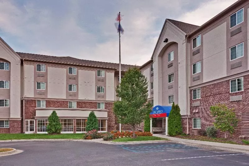 호텔 Candlewood Suites Indianapolis Northeast, An Ihg