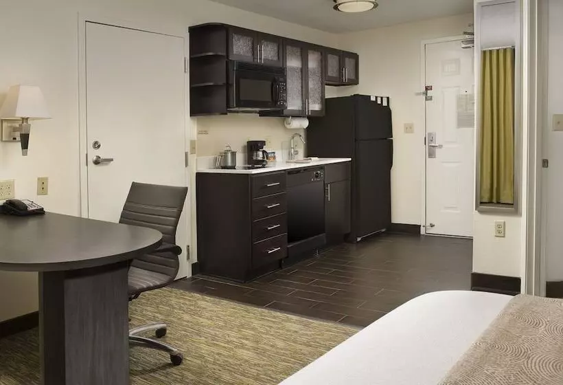فندق Candlewood Suites Richmond South, An Ihg