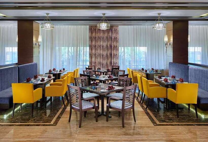 فندق Hilton Alexandria Green Plaza